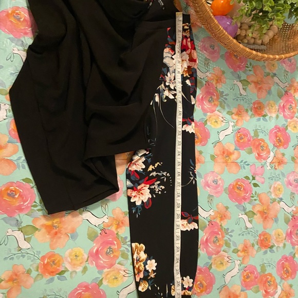 NWOT SHEIN Curve 2xl long floral sleeve top - Picture 8 of 10